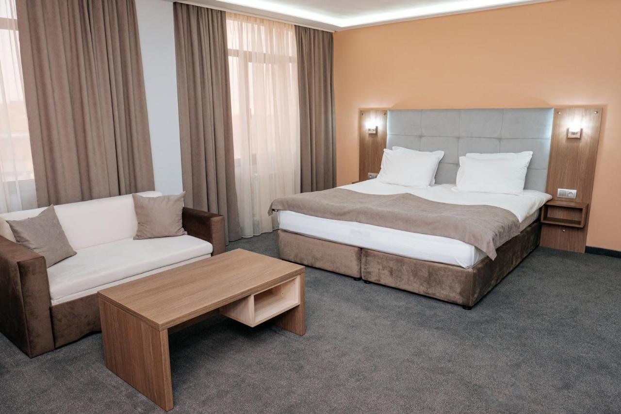 Hotel Tundzha - Renovated! Yambol Eksteriør billede
