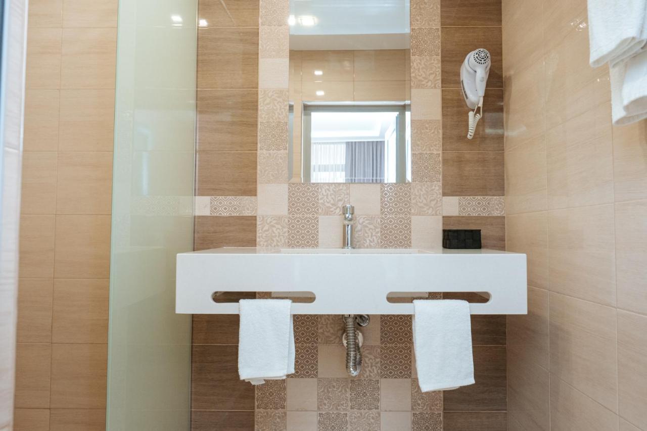 Hotel Tundzha - Renovated! Yambol Eksteriør billede